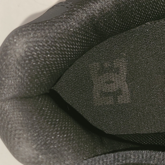 DC Men's Net Skate Shoe-M, Black - Picture 7 of 11